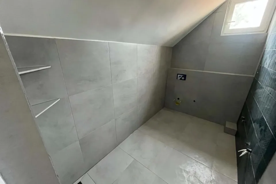 Wall and floor tiling